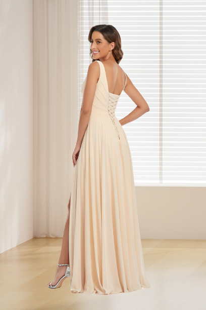 dressimeA Line Chiffon Straps V Neck Long Bridesmaid Dresses With Slit 