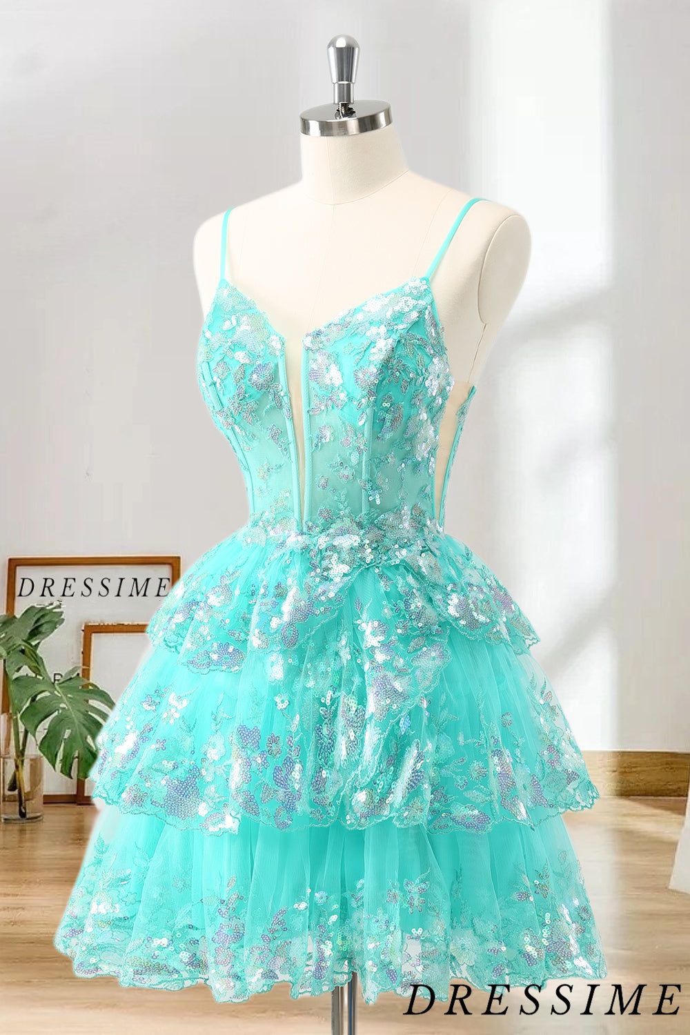 Dressime A Line Spaghetti Straps Tulle Tiered Short/Mini Homecoming Dress with Sequins dressime