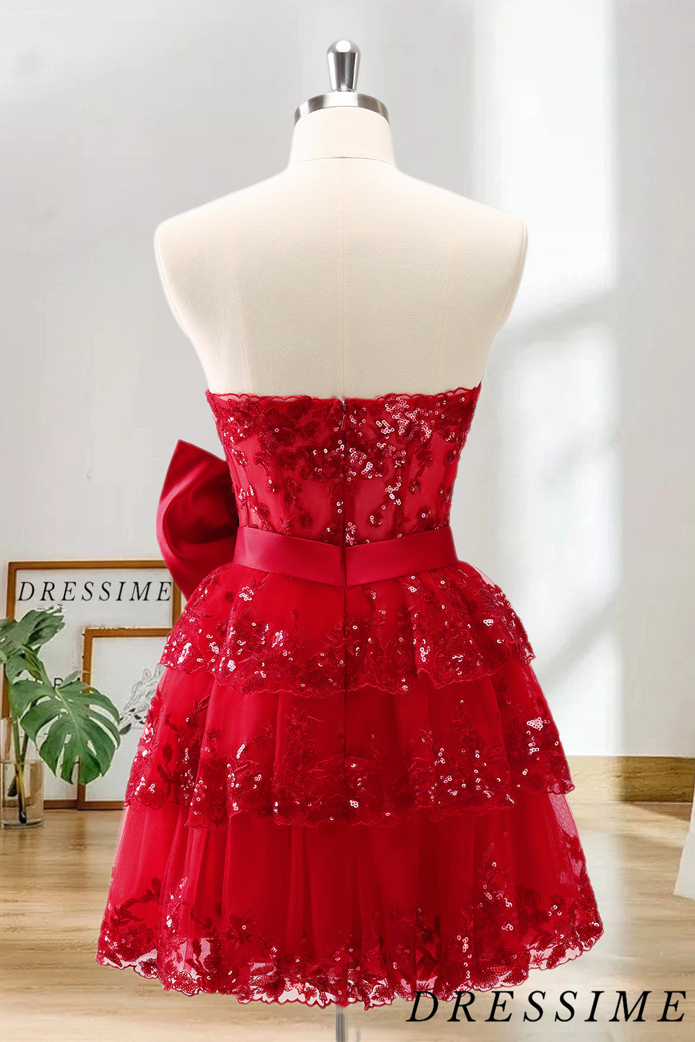 Dressime A Line Sweetheart Sequin Appliques Tiered Short/Mini Homecoming Dress With Bow dressime