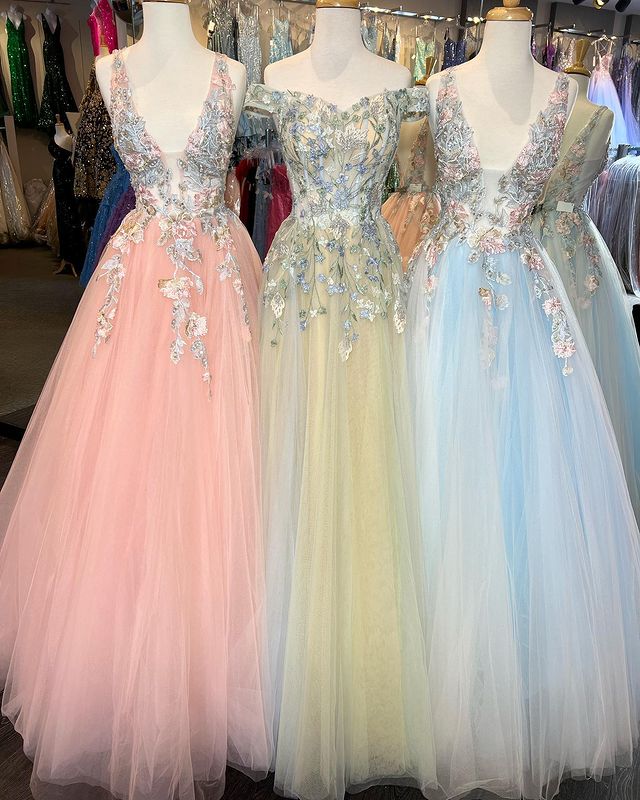 Dressime A Line V Neck Tulle Long Prom Dress with Appliques dressime