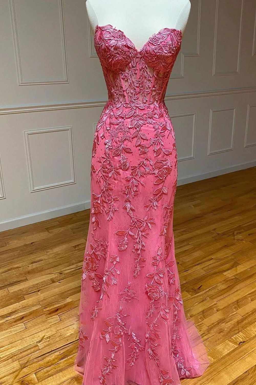 Dressime Lace Sweetheart Sleeveless Mermaid Appliques Prom Dresses dressime