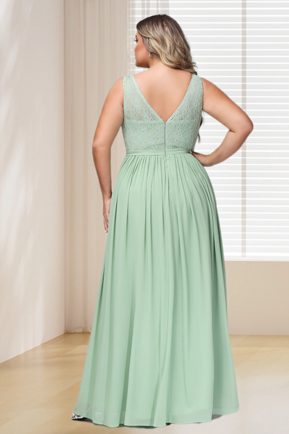 Dressime Plus Size V Neck Lace & Chiffon Long Bridesmaid Dress dressime