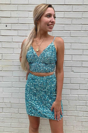 dressimeSequins Two Pieces Homecoming Dresses V-Neck Knee-Length Cocktail Dresses 