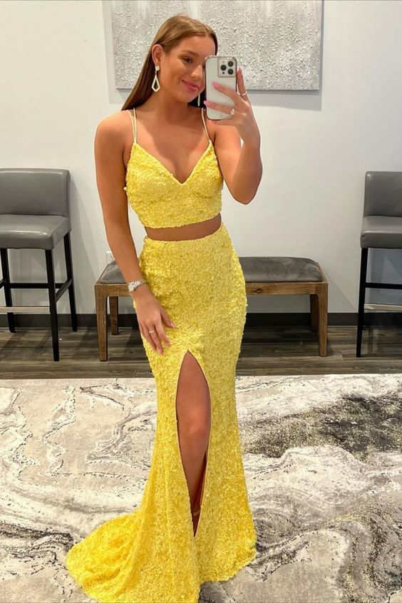 dressimeTwo Piece Spaghetti Straps Sequins Mermaid Prom Dresses with Slit 