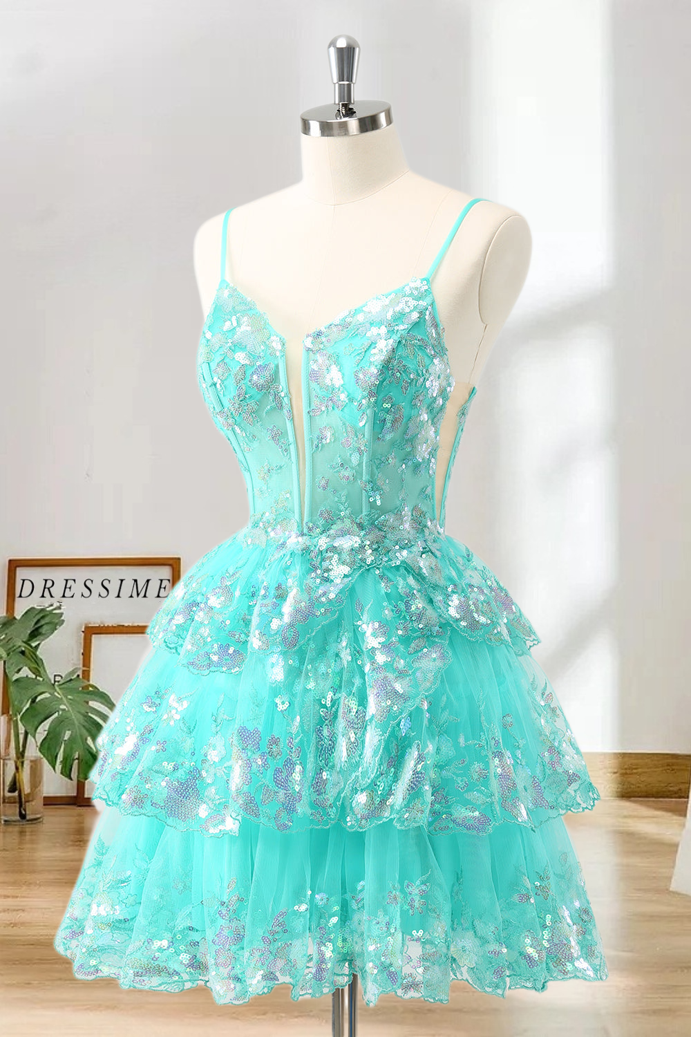 Dressime A Line Spaghetti Straps Tulle Tiered Short/Mini Homecoming Dress with Sequins